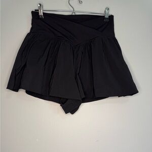 OFFLINE Aerie Black Real Me Crossover Flowy Sort L